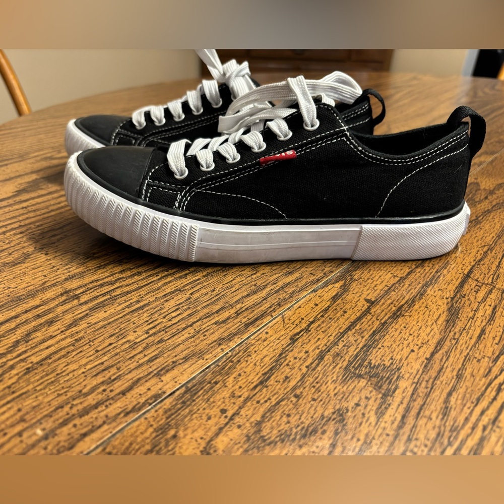 Levi’s boys sneakers size 4 - Picture 3 of 5